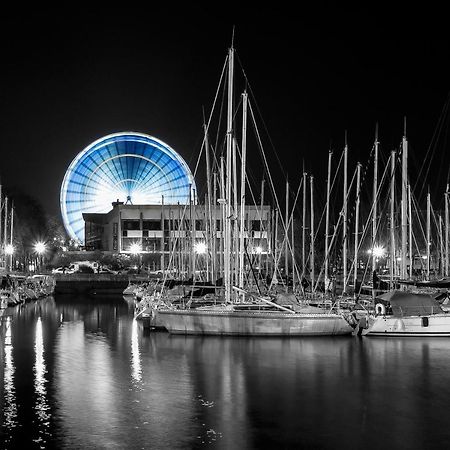 Ferienwohnung Lorient - LE GRAND LARGE - Grand Balcon Plein Sud - Lit Queen Size Exterior foto